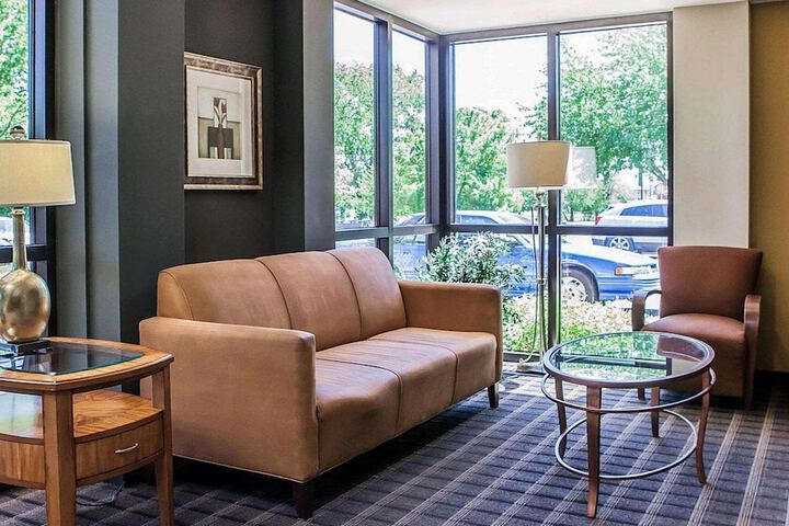 Quality Inn & Suites Peoria North