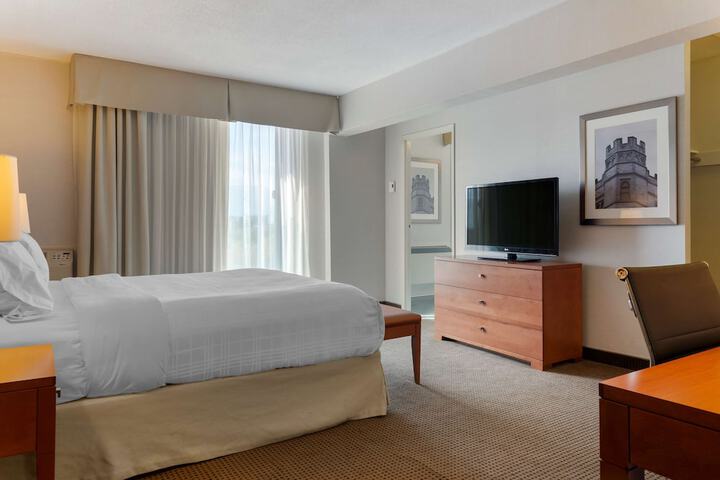 Room 22 of 64