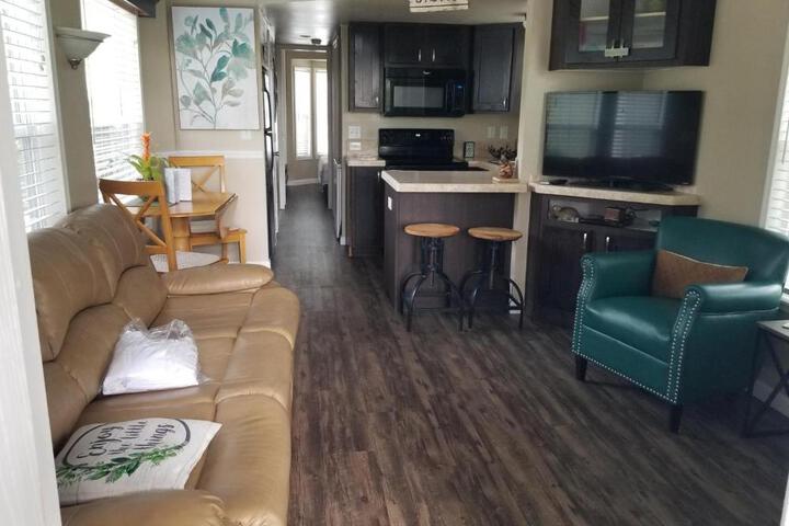 Live Oak Landing