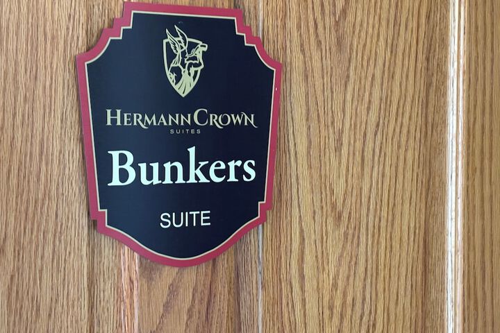 Hermann Crown Suites