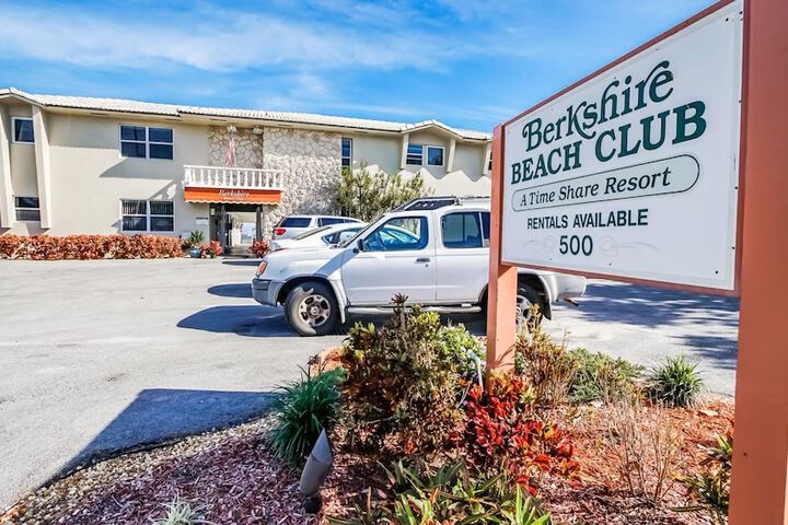 Berkshire Beach Club