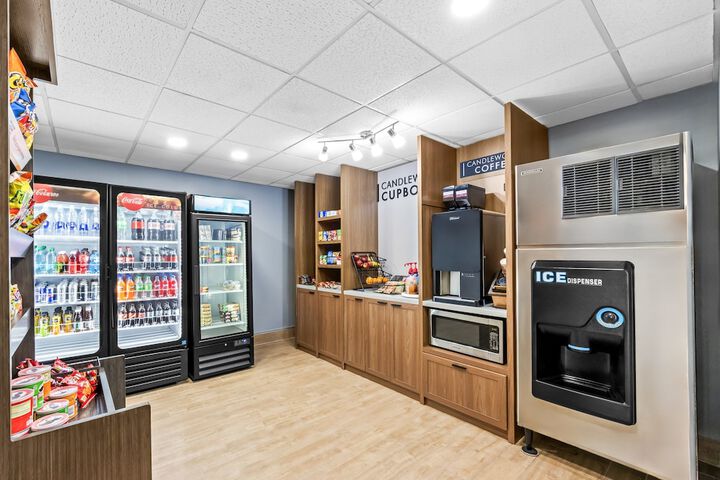 Candlewood Suites VICTORIA by IHG