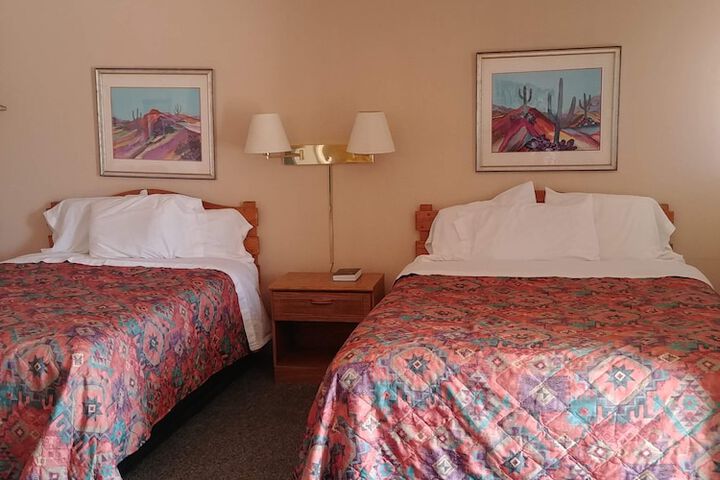 Room 9 of 19
