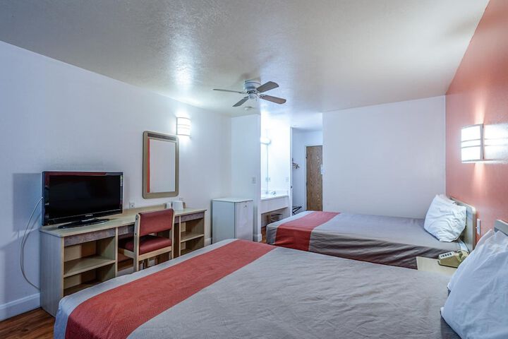 Room 21 of 51