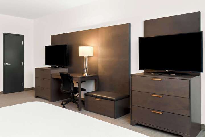 Room 61 of 75