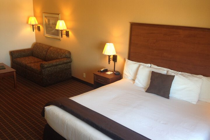 Room 14 of 24