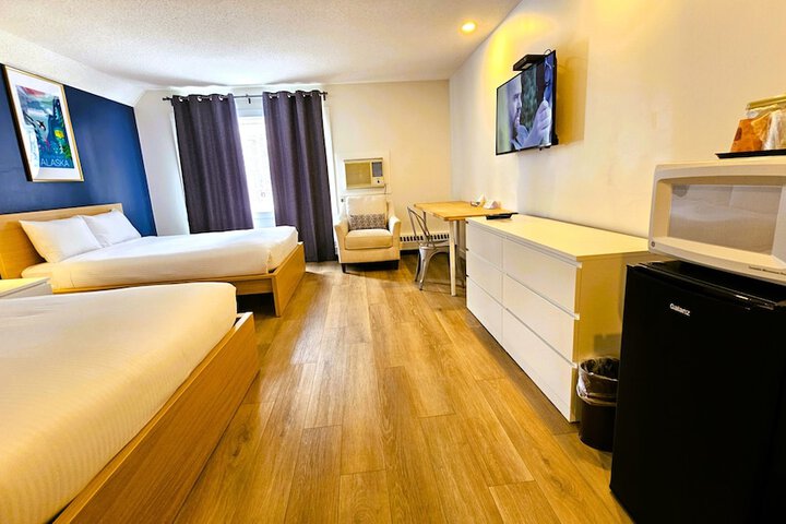Room 26 of 174