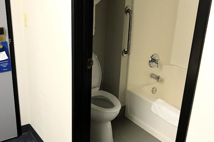 Room 7 of 53