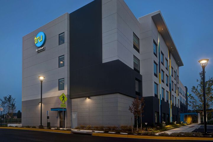Tru by Hilton Manassas