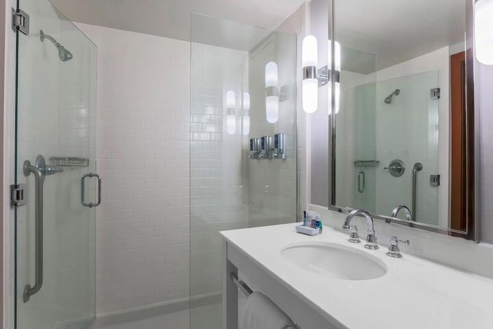 Four Points by Sheraton Ontario-Rancho Cucamonga