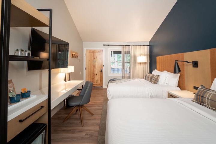 Room 40 of 85