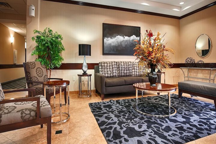 Hotel Interior 6 of 19