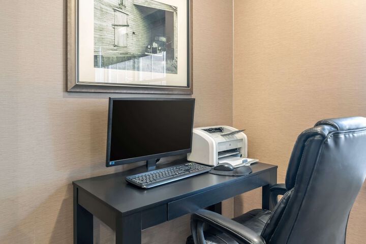Business Center 42 of 42
