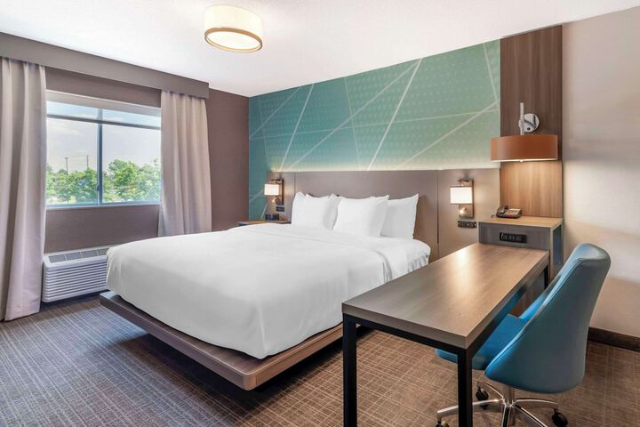 Room 11 of 29