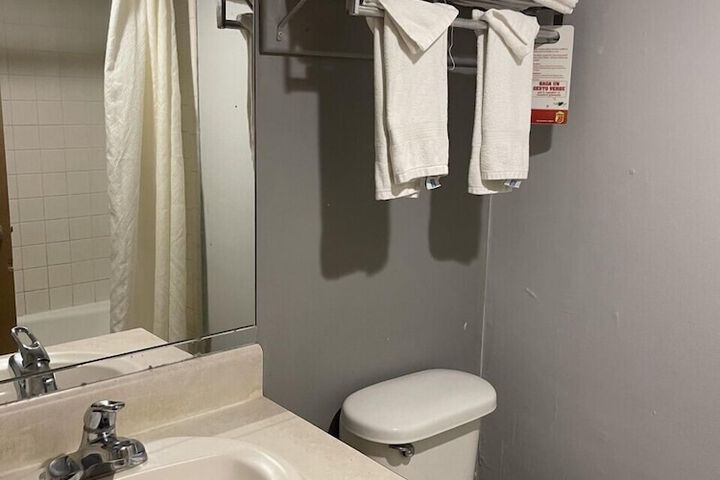 Room 5 of 21