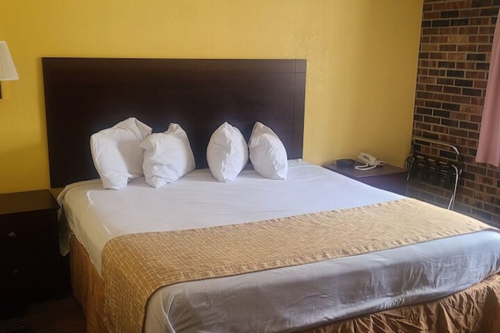 Travelodge by Wyndham Airport Platte City