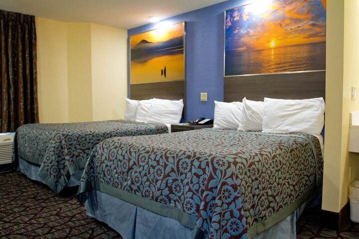 Room 15 of 26