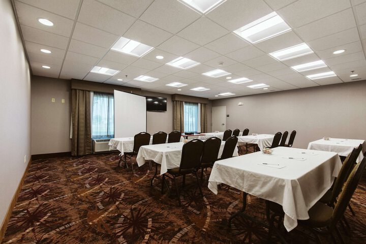 Hampton Inn Bismarck