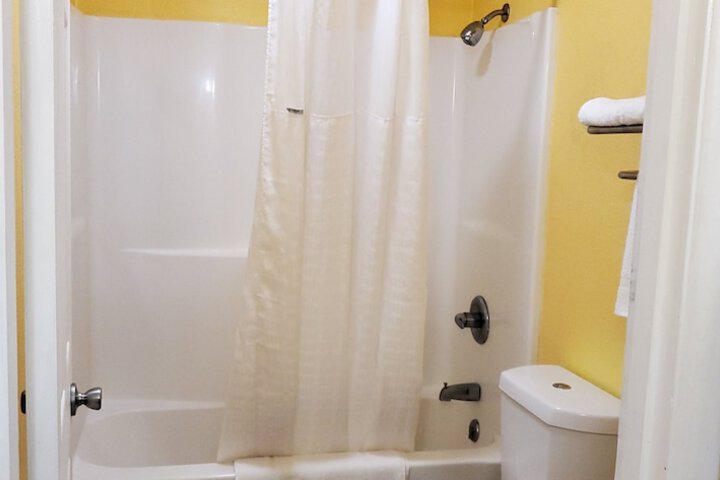 Room 12 of 14