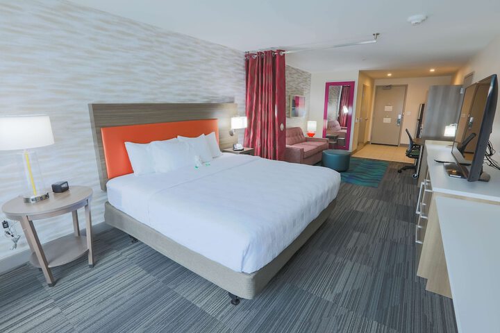 Room 54 of 83