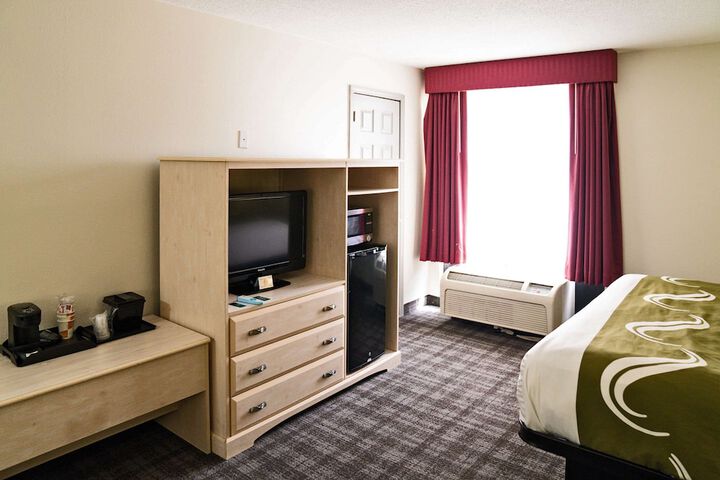 Room 19 of 39