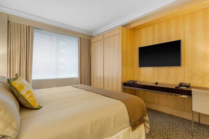 Room 43 of 125