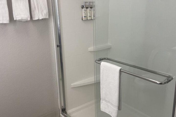 Room 15 of 44