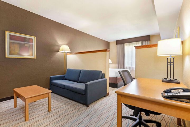 Room 16 of 31