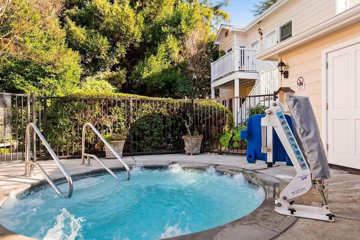 Pool 6 of 53