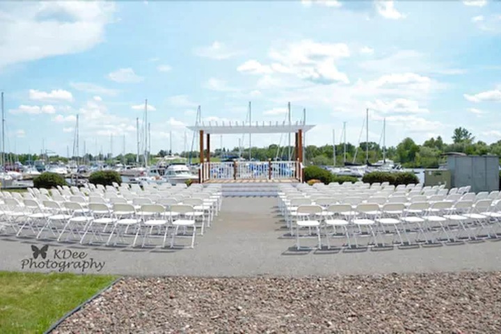 Barkers Island Inn Resort