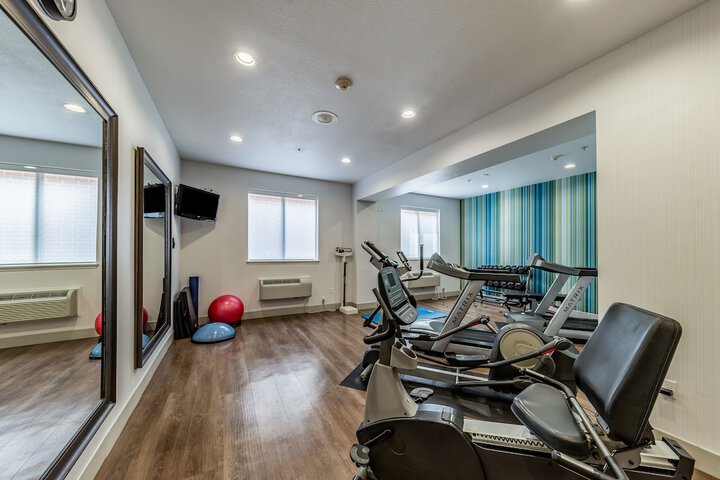 Holiday Inn Express & Suites Fort Worth - Fossil Creek by IHG