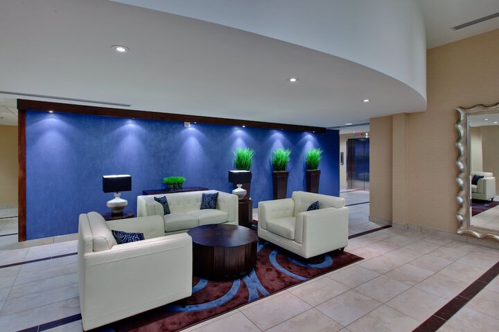 Hotel 2 of 65