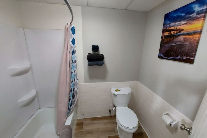 Room 10 of 13