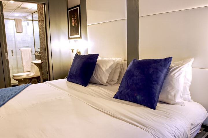 Room 20 of 39