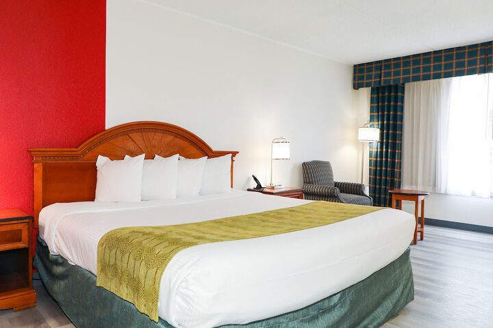 Ramada by Wyndham Cumberland Downtown