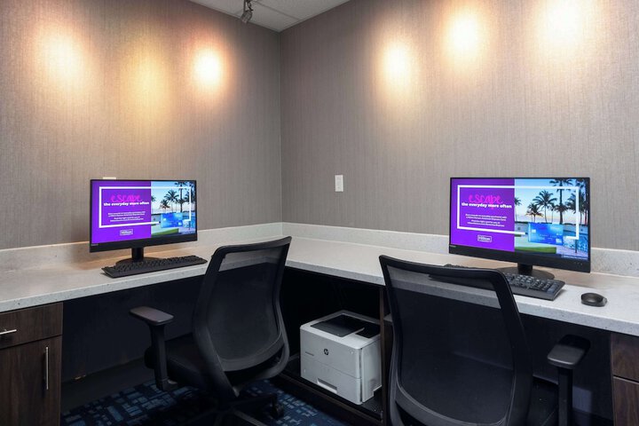Business Center 55 of 55