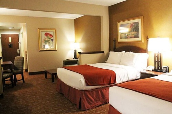 Spark by Hilton Paducah