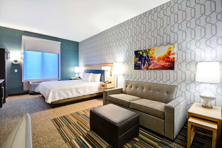 Room 25 of 39