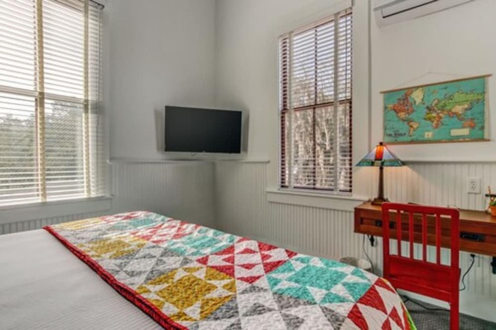 Room 20 of 29