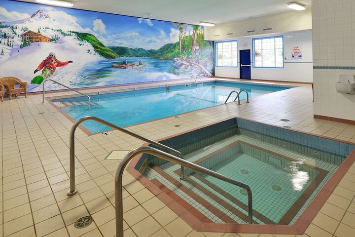 Pool 22 of 158