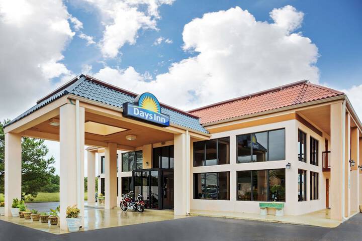 Hotel 2 of 13