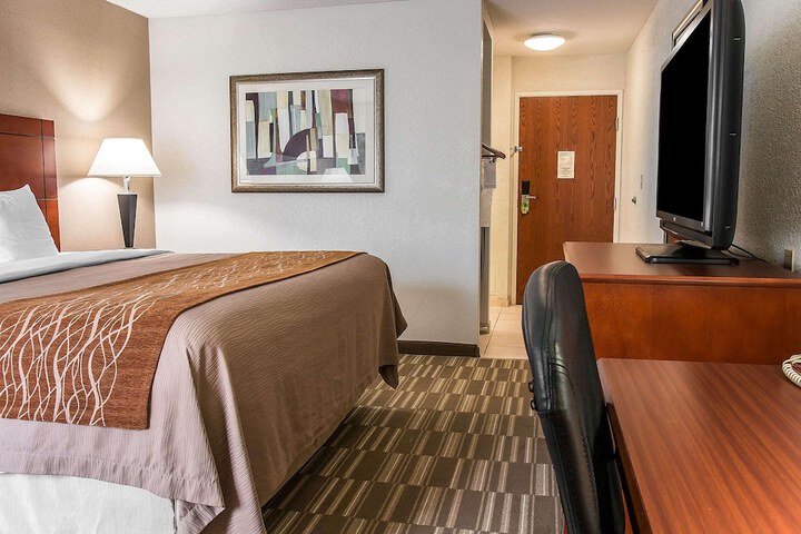 Room 12 of 29