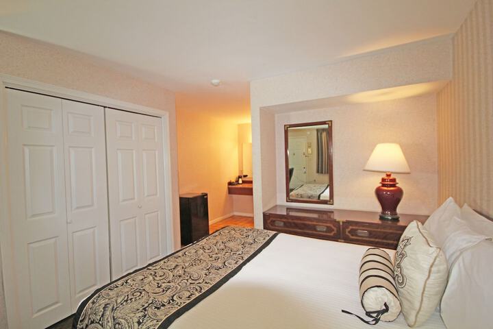 Room 29 of 32
