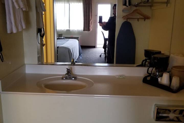 Room 20 of 31