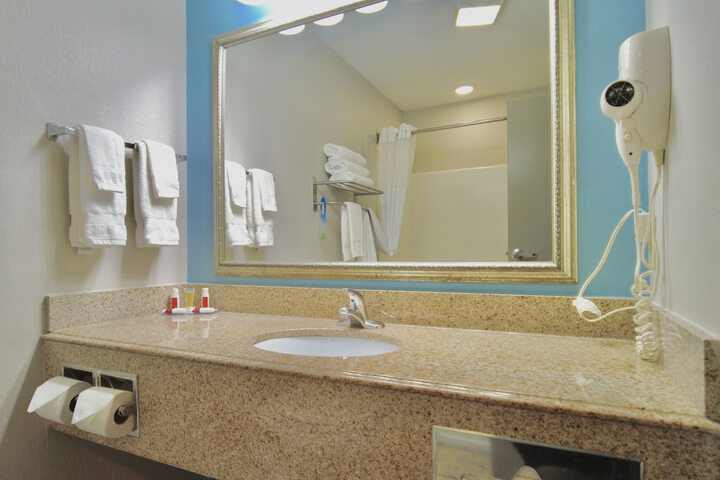 Days Inn & Suites by Wyndham Thibodaux
