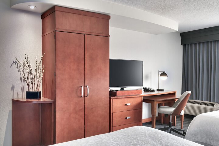 Room 31 of 40