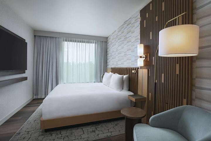 Room 16 of 57