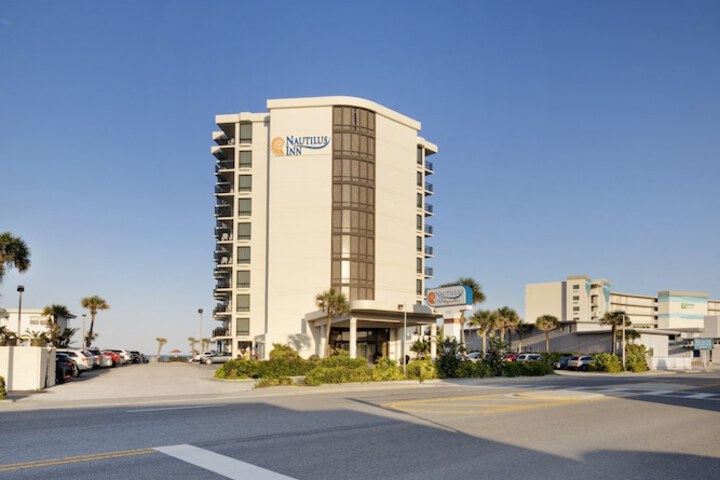 Nautilus Inn