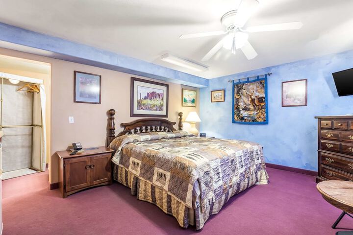 Room 39 of 48