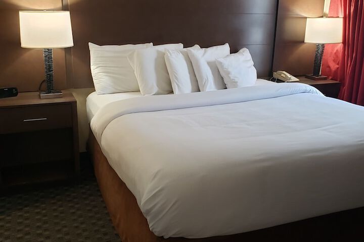 Room 13 of 26